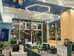 大堂-简荟厨·西式简餐(花都雅乐城店)