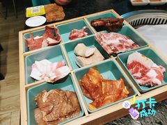 -烤路里·韩国品质自助烤肉(石路天虹4号店)