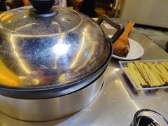 -胡须佬鸡煲四季火锅店(石厦西村直营店)