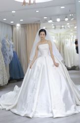 -台湾蔡美月婚纱租赁