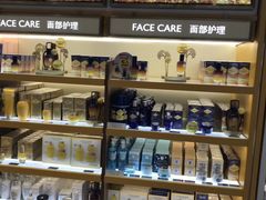 -日上免税店(三径路t3店)