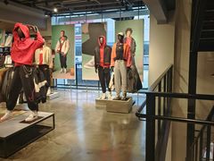 -NIKE品牌体验店(南京东路店)