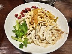 -古都历食南京菜·烤鸭·鸭血粉丝·汤包(南京博物院店)
