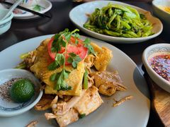 越式盐焗麻油鸡-大头虾越式风味餐厅(光明广场店)