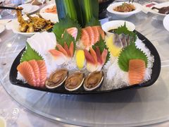 刺身三文鱼-湖北三五醇酒店·35年新楚菜