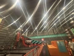 -极限PLAY运动娱乐新世界·团建派对潮玩休闲馆·室内蹦极高空游乐园