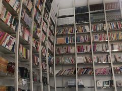 -钟书阁(松江泰晤士小镇店)