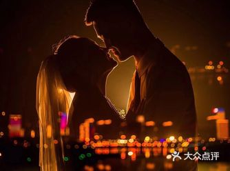 夜色阑珊，夜景永远是摄影当中的重头戏，也最考验设备和