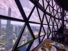-东方明珠·空中旋转餐厅