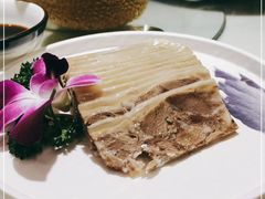 -松沪名灶·豆浆鱼头·新上海菜(飞航吾悦广场店)