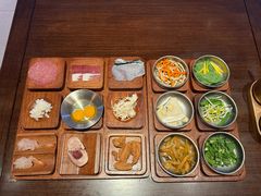 -银米·云南传统过桥米线(双廊黑金冠店)