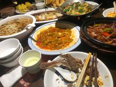 -东口码头·烧鸽子·鱼头泡饼·地方菜(金鹰悦城店)