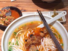 -湘人龙记老长沙米粉(鸟巢店)