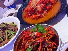 -红盔侠小龙虾(海宁银泰店)