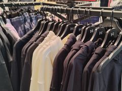 -UNDER ARMOUR(八达岭奥莱店)