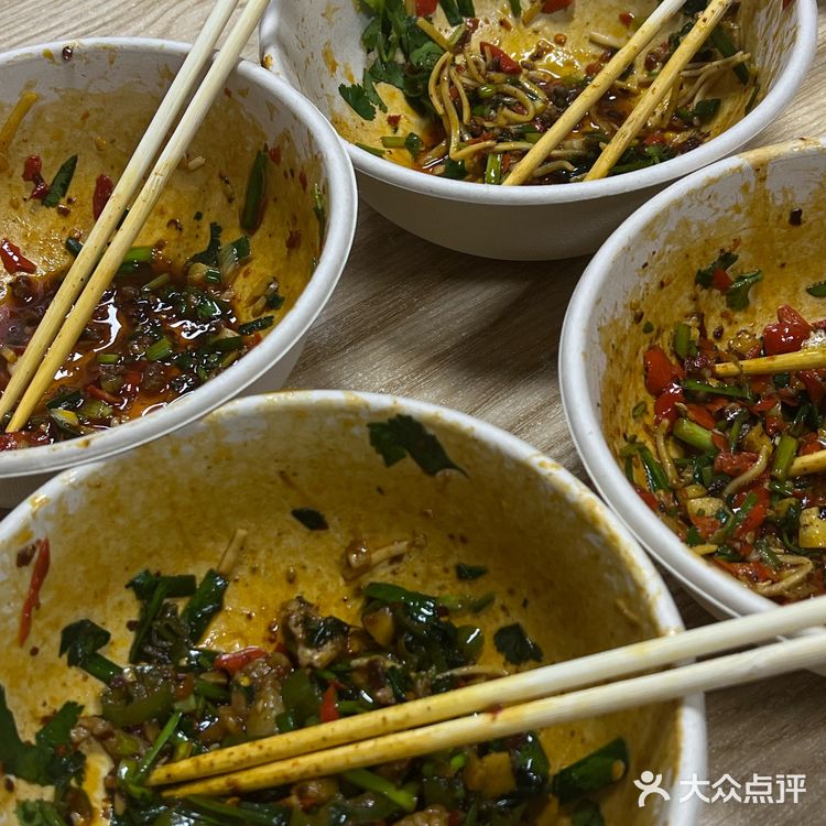 全场最佳南瓜汤,冰冰凉很解腻。0元玩转这座城