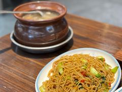 -民间瓦缸煨汤館(嵩山路店)