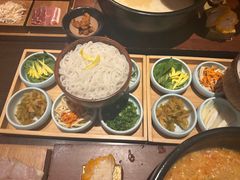 -银米·云南传统过桥米线(双廊黑金冠店)