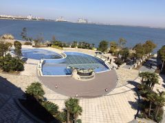 -上海滴水湖皇冠假日酒店