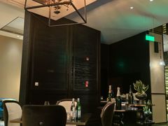 -卡佩罗意大利餐厅及酒吧Al Cappello Trattoria