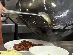 -杨氏青龙虾·吃蟹季(金盛路总店)