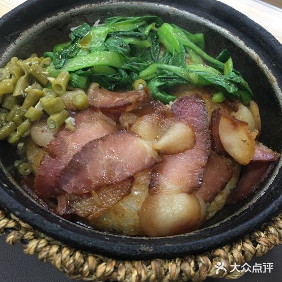 味立道煲仔饭黄焖鸡米饭