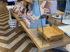 面包甜点陈列柜-牛角村(大族广场店)