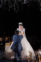 点击看大图 -Renee芮亦婚纱