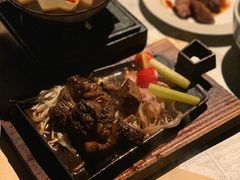 -穹六人间 people 6(岳阳路店)