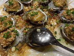 蒜茸冬粉蒸鲜鲍鱼-厦门宝龙铂尔曼大酒店·龙之渊中餐厅