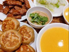 -清真吴记门钉肉饼·喜多利