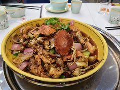 -休记光头香辣蟹干锅(绵竹店)