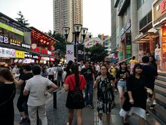 -八一好吃街·高品美食广场