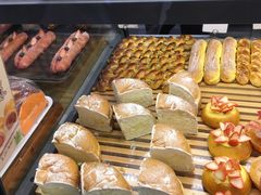 -Bread Talk 面包新语(荟聚店)