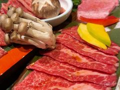 -炼火烤肉店
