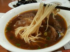 红烧牛肉面-鼎泰丰(新港中心店)