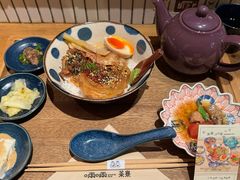 -啢啢茶寮(芳华横街店)