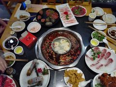 -一斗火锅·招财羊毛肚(泰吉滨江店)