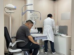 -零度眼镜·宝视友·蔡司依视路(吾悦花街店)