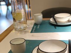 餐具摆设-乐享食光·浙菜风味餐厅(江虹路滨江体育馆店)