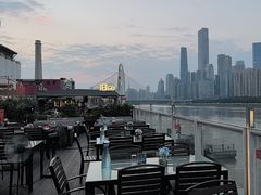 -琶醍壹号•音乐江景餐吧