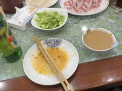 -楼外楼大刀肉传统火锅(西安大路店)