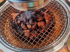 -唯成•韩国炭火烤肉 유성고기