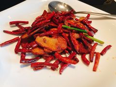 云椒爆牛肝菌-新荣记(椒江店)
