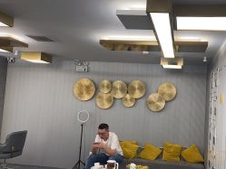 -即型男士理发工作室