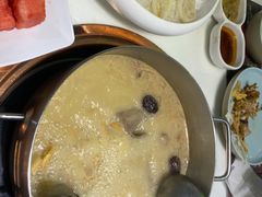 -洪氏嗨捞·猪肚鸡火锅(阳光天地店)