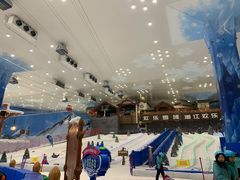 -长沙湘江冰雪世界