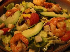 柠檬汁拌扒鲜虾牛油果沙拉-G+KITCHEN(龙湖狮山天街店)