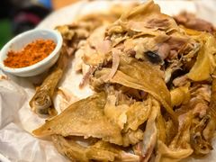 -头上红煨盐鸡·非遗院子餐厅