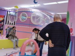 -孩子王童乐园(常德万达店)